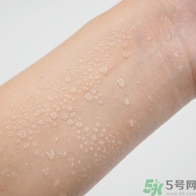 露娜luna氣墊粉底好不好用？luna氣墊bb好用嗎？