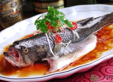 鱸魚和南瓜可以一起吃嗎？鱸魚和南瓜一起吃會中毒嗎？