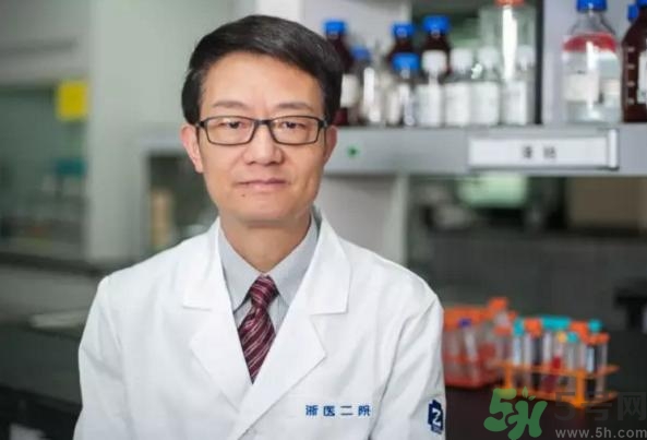 蘇打水可以喝嗎？小蘇打能吃嗎？