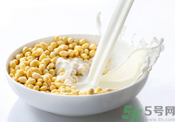 豆?jié){粉有營(yíng)養(yǎng)嗎？豆?jié){粉結(jié)塊還能喝嗎？