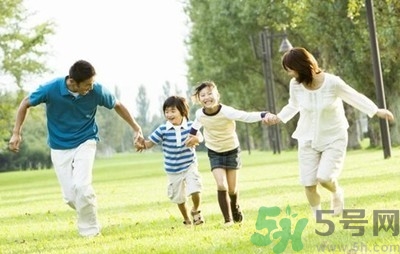 父親對孩子的影響有多大？父親對孩子的陪伴重要嗎？