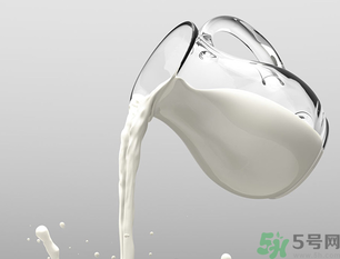 牛奶和鮮棗能一起吃嗎？鮮棗能和牛奶一起吃嗎？