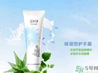 護手霜可以擦臉嗎？護手霜可以擦腳嗎？