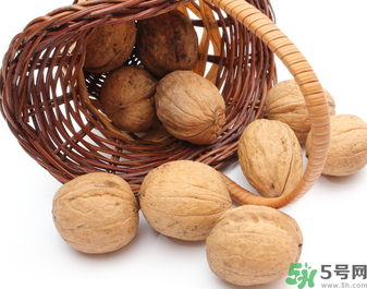 核桃一天吃幾個(gè)合適？核桃一天吃幾個(gè)最好？