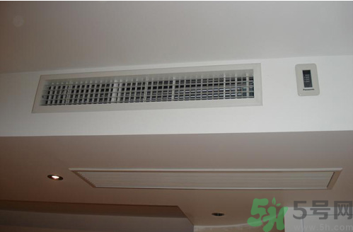 秋天空調(diào)開什么溫度最好？秋天空調(diào)開多少度合適？