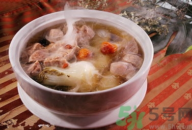 入秋喝什么湯最好？秋季養(yǎng)生湯有哪些？