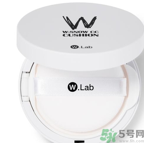 w.lab雪花氣墊黑色款怎么樣？w.lab雪花氣墊黑色和白色區(qū)別？