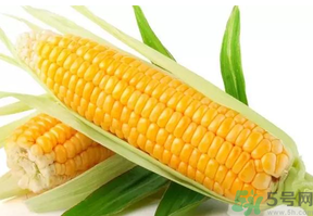 玉米沒(méi)煮熟能吃嗎？沒(méi)煮熟的玉米能吃嗎？