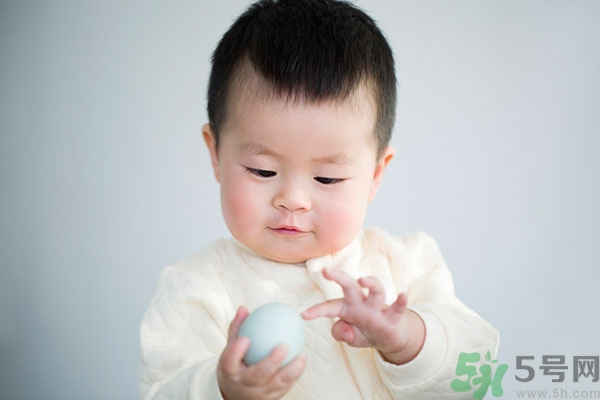 秋天寶寶上火怎么辦？寶寶秋季上火怎么辦？