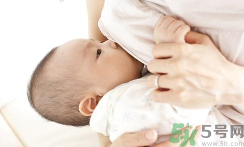 母乳喂養(yǎng)的好處有哪些？母乳喂養(yǎng)怎么知道寶寶吃飽了沒？