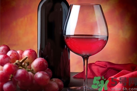 葡萄酒什么時候喝最好？一天什么時間喝葡萄酒最好？