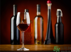 葡萄酒不能和什么一起吃？葡萄酒和什么食物相克？