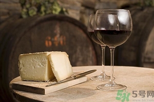 葡萄酒什么時(shí)候過濾？自制葡萄酒多久可以過濾？