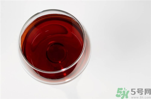 葡萄酒不能和什么一起吃？葡萄酒和什么食物相克？