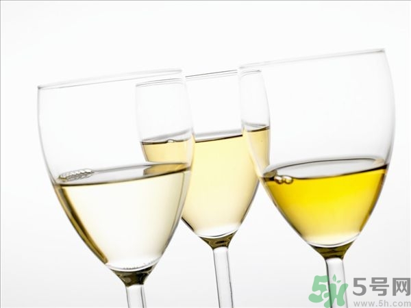 葡萄酒不能和什么一起吃？葡萄酒和什么食物相克？