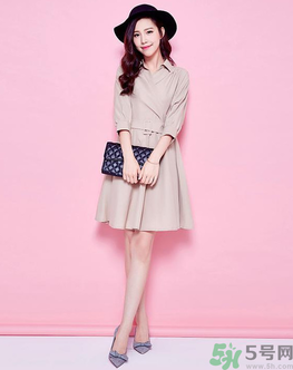 十月份可以穿裙子嗎？十月份穿什么衣服合適？