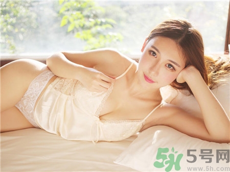 處女第一次緊張怎么辦？處女第一次都會出血嗎？