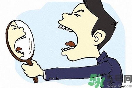 吃口香糖會(huì)口臭嗎？吃了口香糖為什么口還很臭？