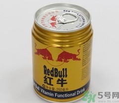 紅牛是碳酸型飲料嗎？喝紅牛有什么好處和壞處？