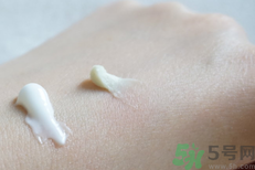 白兔祛痘膏和獅王哪個(gè)好？白兔牌暗瘡膏哪款好？