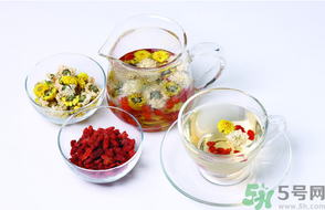 桂花和菊花可以一起泡茶嗎？桂花可以和能一起喝嗎？