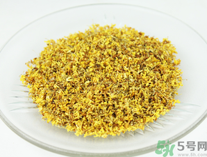 桂花可以直接泡水喝嗎？新鮮桂花可以直接泡水喝嗎？