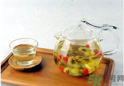 菊花茶可以天天喝嗎？菊花茶喝多了會(huì)怎么樣？