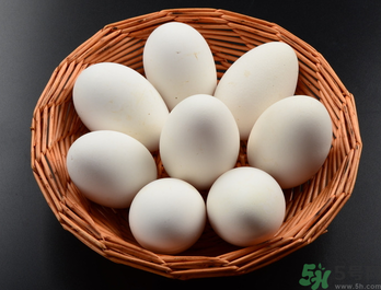 鴨蛋不能和什么一起吃？鴨蛋不能與什么食物同食？