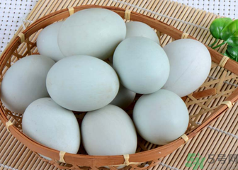 鴨蛋不能和什么一起吃？鴨蛋不能與什么食物同食？