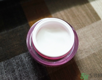 夢(mèng)詩(shī)肌面霜怎么樣?dream skin面霜好用嗎?
