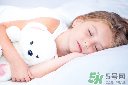 睡眠時間與身體健康有關嗎？睡眠時間多久才算健康？