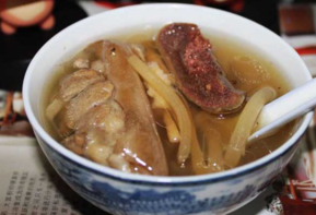 鴨肉燉什么好吃？燉鴨肉放什么好吃？ 