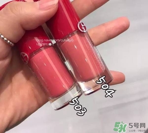 阿瑪尼小胖丁唇釉哪個色最火？阿瑪尼小胖丁唇釉保留了紅管的哪個色？