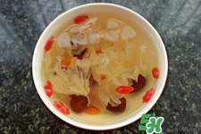 喝銀耳紅棗湯對(duì)身體好嗎？長(zhǎng)期吃銀耳紅棗湯有什么好處？