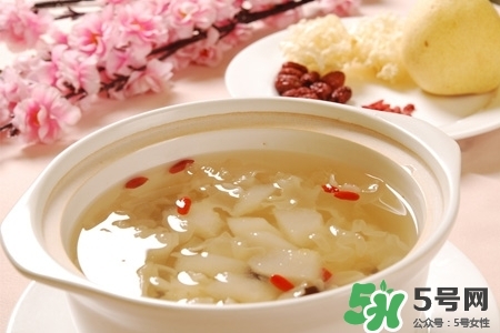 喝銀耳紅棗湯對(duì)身體好嗎？長(zhǎng)期吃銀耳紅棗湯有什么好處？