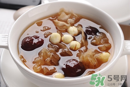銀耳紅棗湯怎么做最正宗好吃？銀耳紅棗湯怎么做補(bǔ)血養(yǎng)顏？