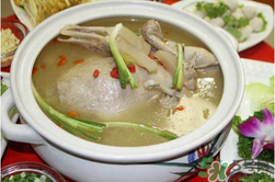 鴨肉和什么煲湯好？鴨肉和什么一起燉好吃？