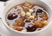 喝銀耳紅棗湯會(huì)上火嗎？上火能喝銀耳紅棗湯嗎？