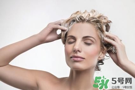 破腹產(chǎn)后多久可以洗頭？順產(chǎn)后多久可以洗頭發(fā)？