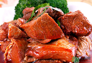 吃完牛肉可以吃柿子嗎？牛肉和柿子能一起吃嗎？