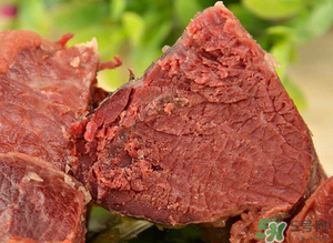 熟牛肉放冰箱里能保鮮多久？熟牛肉冷凍可以放多久？