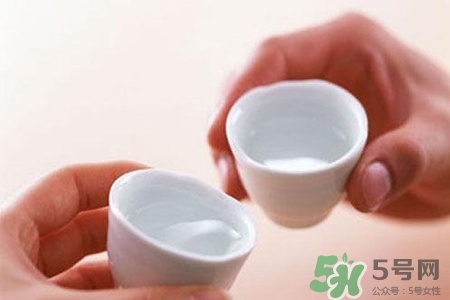 喝白酒能喝出白血病嗎？白血病人能喝酒嗎？