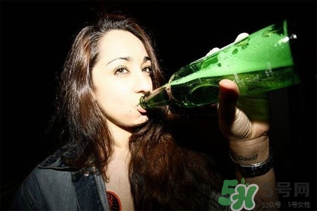 喝白酒后多久可以開車？喝多少酒不算酒駕？