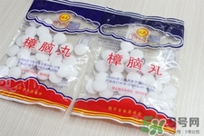樟腦丸對蟑螂有用嗎？祛除蟑螂的小妙招