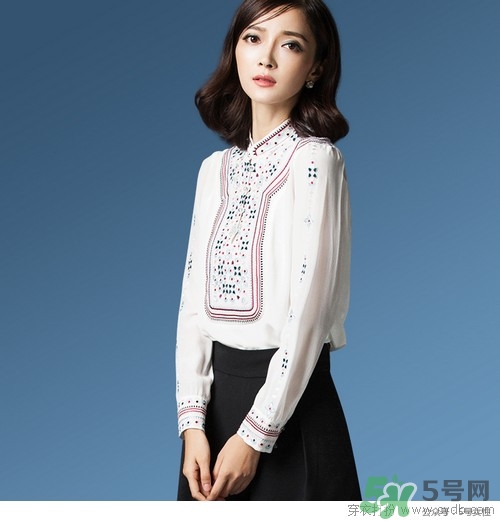 磚紅色口紅配什么妝容？磚紅色口紅適合什么妝？