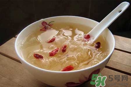 銀耳湯怎么做好吃？銀耳湯怎么吃最有營(yíng)養(yǎng)？