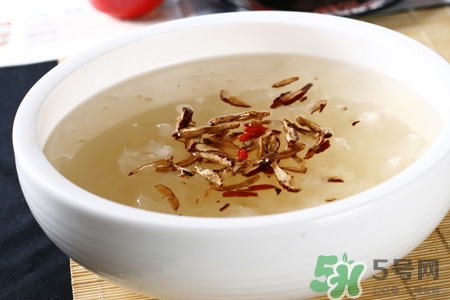 銀耳湯熬多久才好？怎樣熬銀耳湯最好喝？