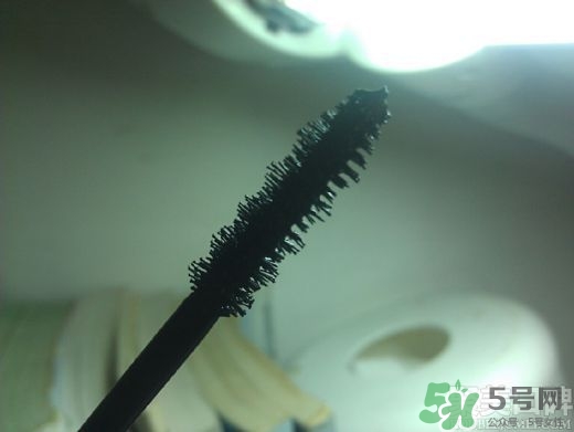 菲詩(shī)小鋪睫毛膏怎么樣？the face shop睫毛膏好用嗎？