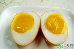 雞蛋可以帶殼蒸嗎？帶殼雞蛋蒸多久能熟？