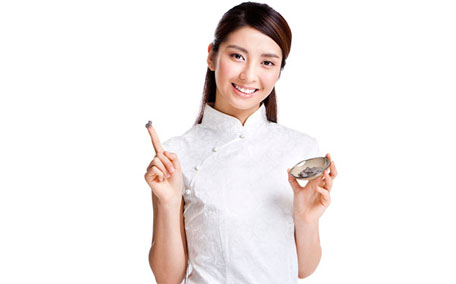 腮紅對(duì)皮膚傷害大嗎 腮紅對(duì)妝容的重要性